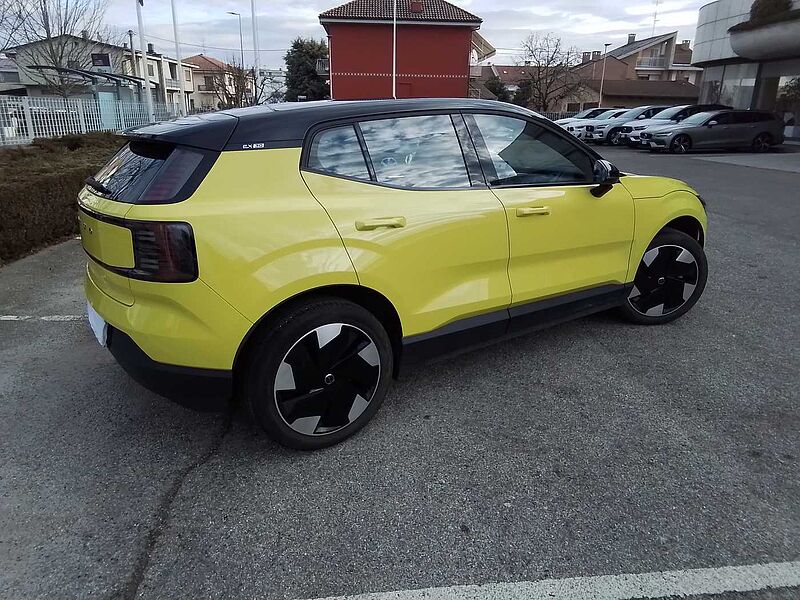 Volvo EX30 VETTURA PER NEOPATENTATI Plus, Single Motor Extended Range, Elettrico