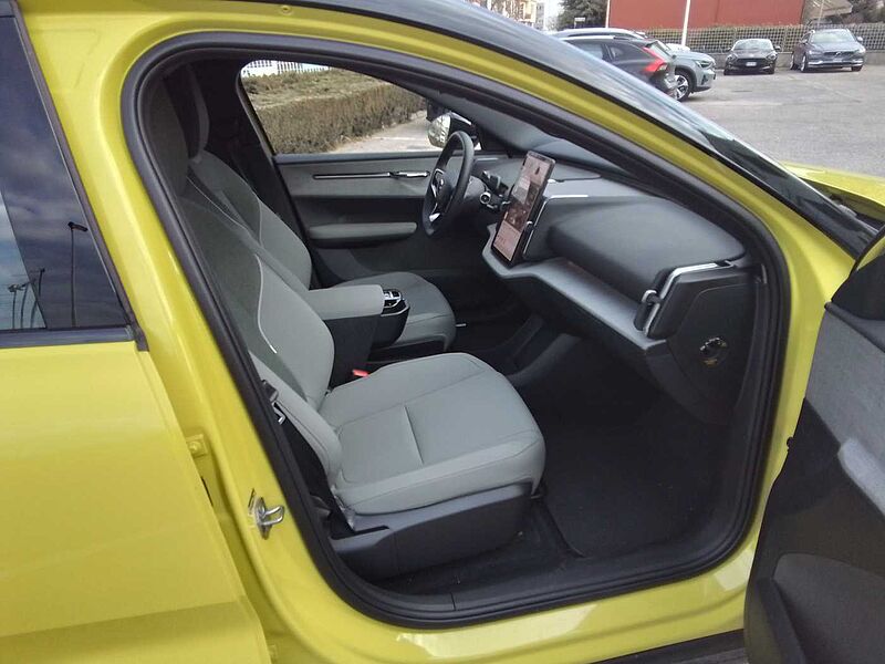 Volvo EX30 VETTURA PER NEOPATENTATI Plus, Single Motor Extended Range, Elettrico