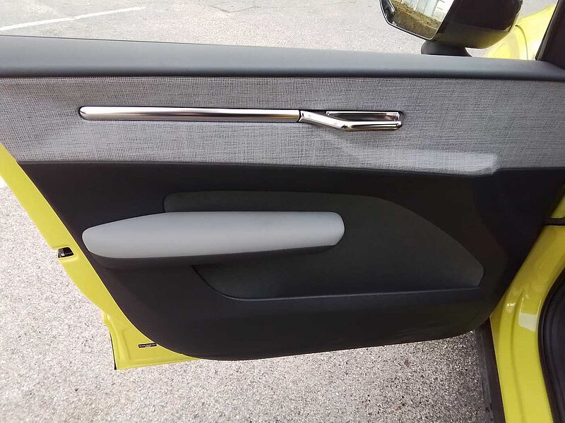 Volvo EX30 VETTURA PER NEOPATENTATI Plus, Single Motor Extended Range, Elettrico