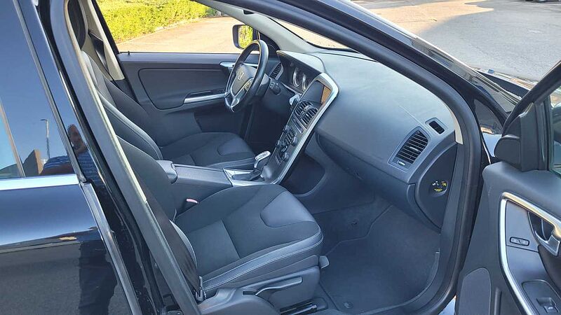 Volvo XC60 D4 AWD MOM GEAR
