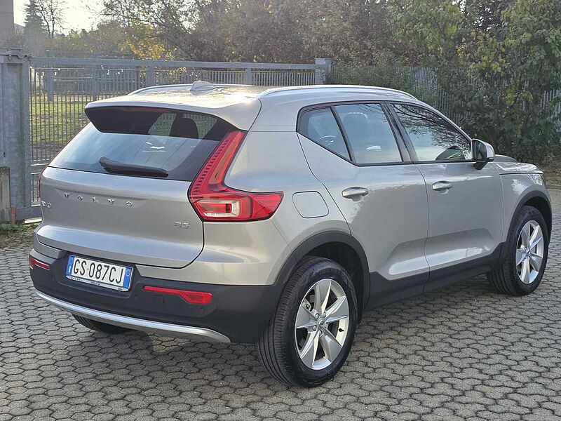 Volvo XC40 Core, B3 PRIVATO VENDE