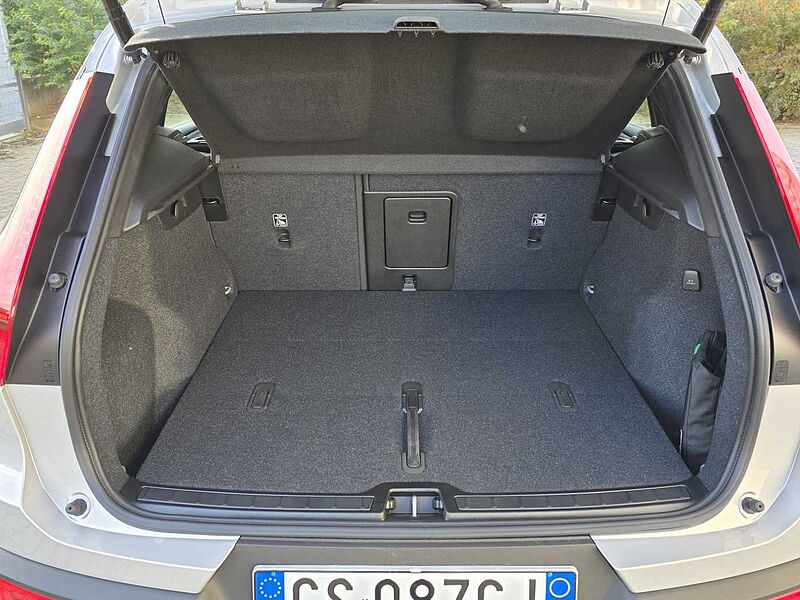 Volvo XC40 Core, B3 PRIVATO VENDE