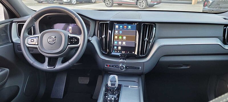 Volvo XC60 Plus, B5 AWD Mild hybrid, Benzina, Dark