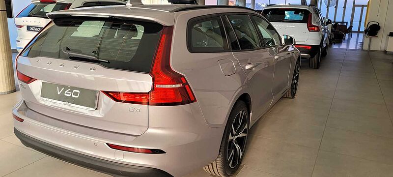 Volvo V60 Core, B4 Mild hybrid, Benzina