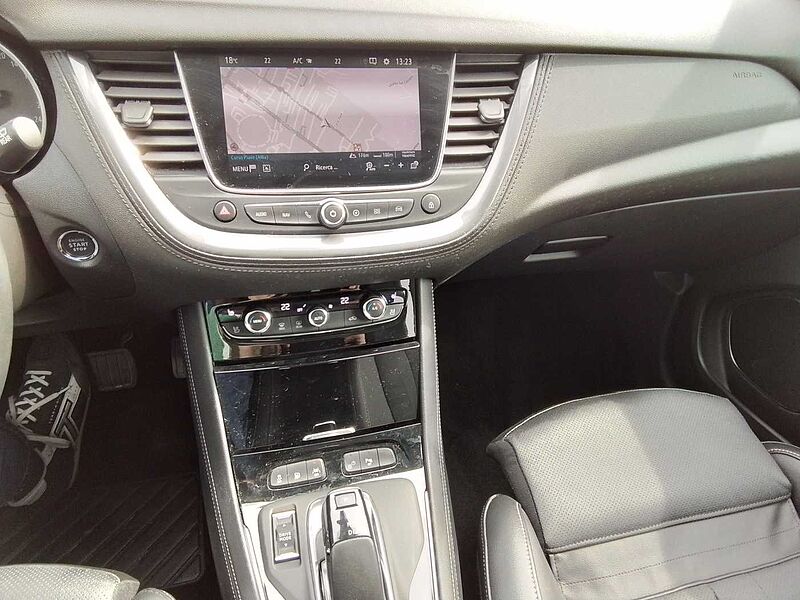 Opel Grandland X 1.6 Hybrid Plug-in aut. AWD Design Line